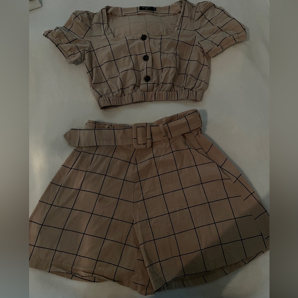 Two piece set